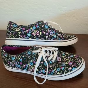 Vans Womens Size 7.5